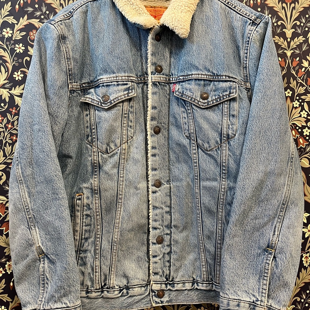 Levi's Blue Denim Jacket with Sherpa Lining
